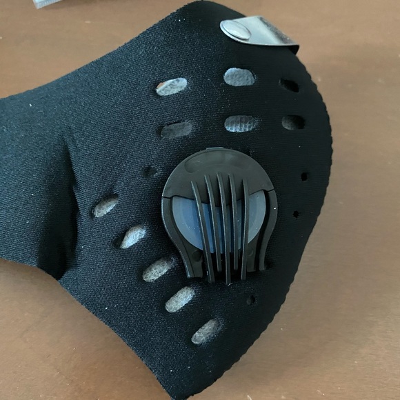 Face Mask - Picture 3 of 11